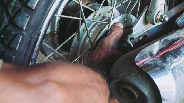 How to bleed motorcycle brakes properly
