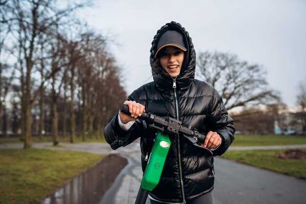 Choosing the Right Rain Gear for Cyclists
